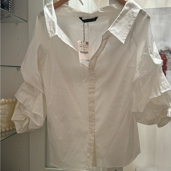 NWT-Zara Puff Belle Sleeve White Button Down - Picture 2 of 6